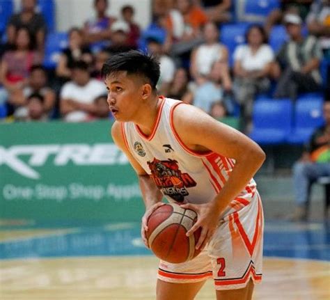 Quezon gains solo MPBL lead; Negros checks skid .